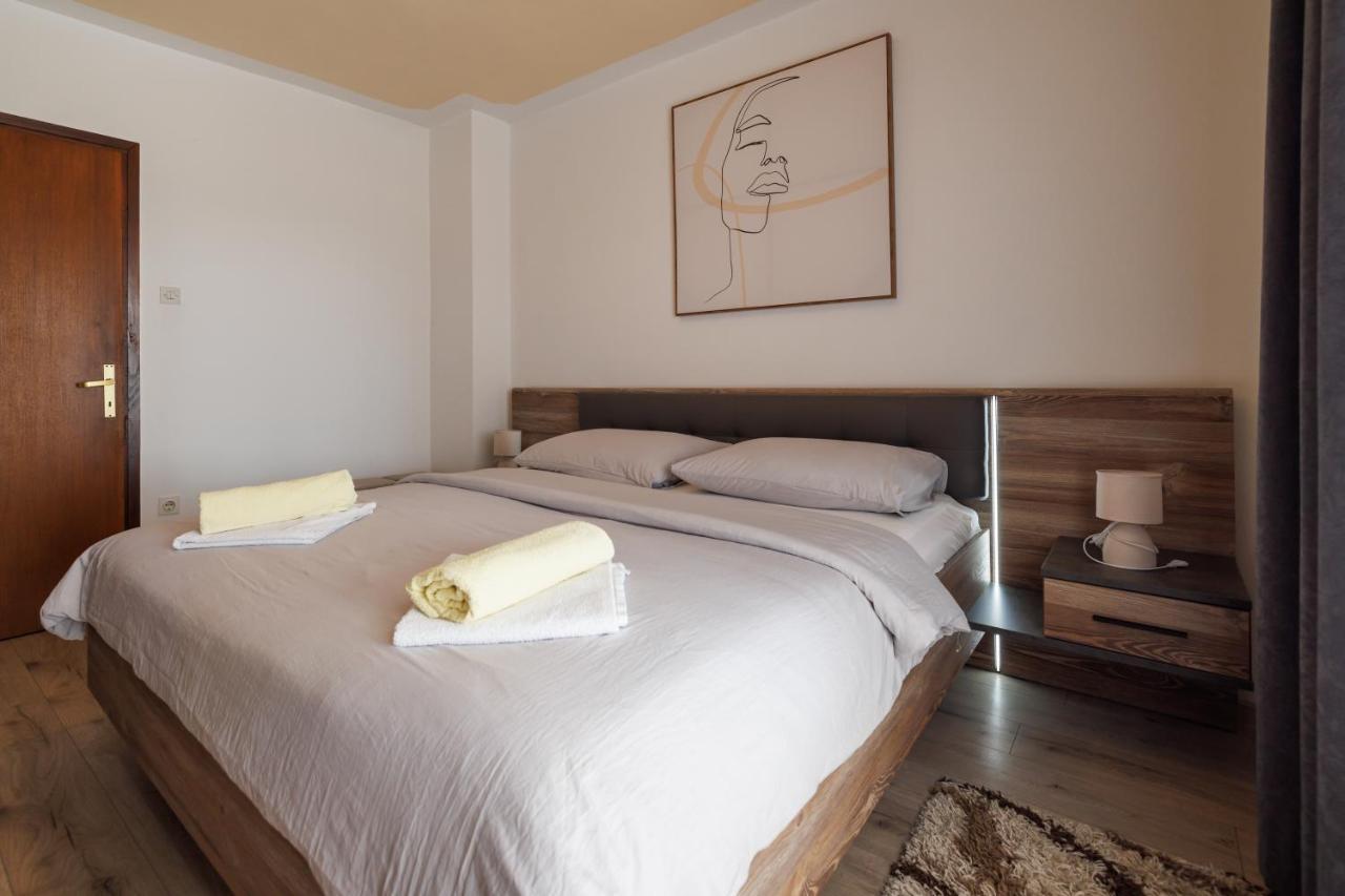 Spacious And Modern App With Big Terrace Malinska Buitenkant foto